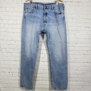 Levis 501 Jeans Men 34x34 Blue Button Fly Classic Straight Light Wash Western